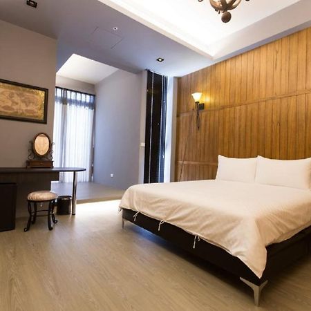 Bookline B&B เมืองฮวาเหลียน ภายนอก รูปภาพ