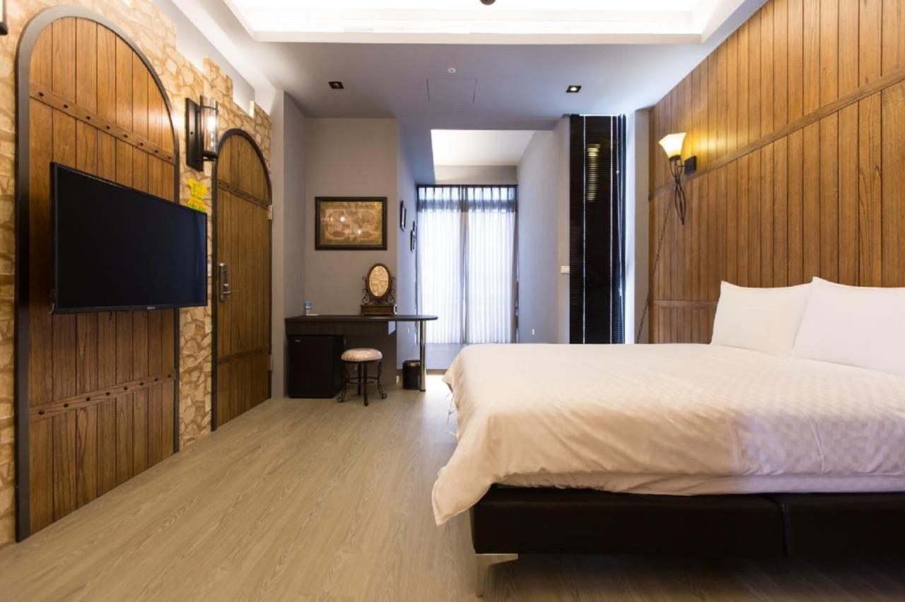 Bookline B&B เมืองฮวาเหลียน ภายนอก รูปภาพ