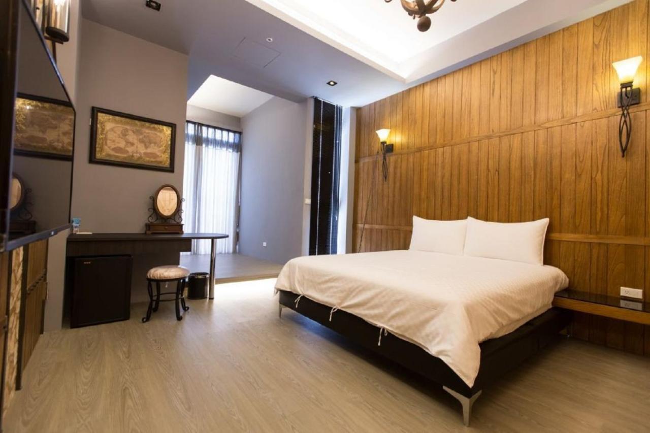 Bookline B&B เมืองฮวาเหลียน ภายนอก รูปภาพ